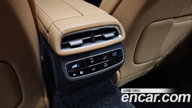 Genesis G80 (RG3) Gasoline 2.5 Turbo AWD 2022 — фото 35