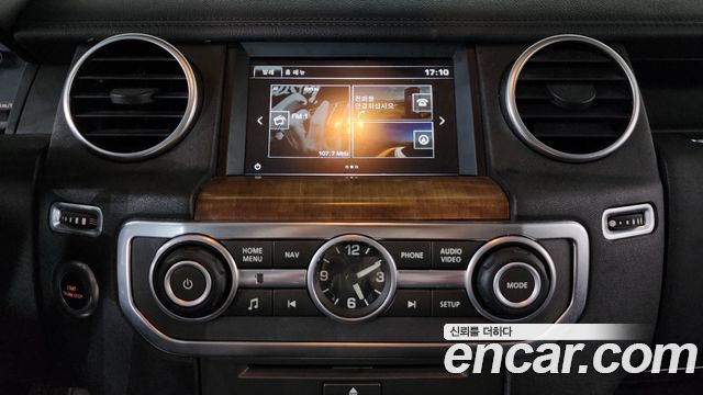 Land Rover Discovery 4 3.0 SDV6 HSE 2016 — фото 14