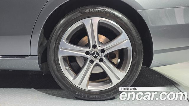 Mercedes-Benz E-Class (W213) E300 Avantgarde 2019 — фото 21