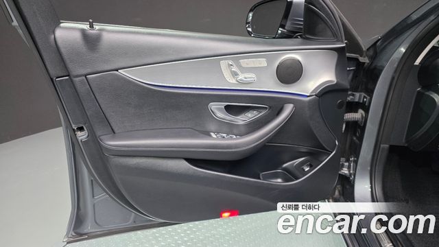Mercedes-Benz E-Class (W213) E300 Avantgarde 2019 — фото 24