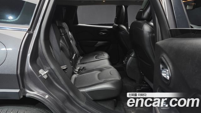 Jeep Cherokee (KL) 2.4 Longitude AWD 2019 — фото 11