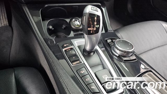 BMW 5 Series (F10) 520d xDrive M Aero Dynamic 2016 — фото 9