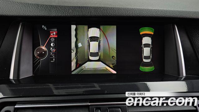 BMW 5 Series (F10) 520d xDrive M Aero Dynamic 2016 — фото 16