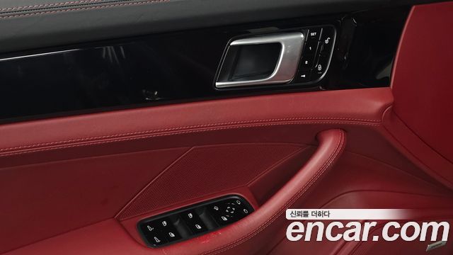 Porsche Panamera (971) 3.0 AWD 2018 — фото 27