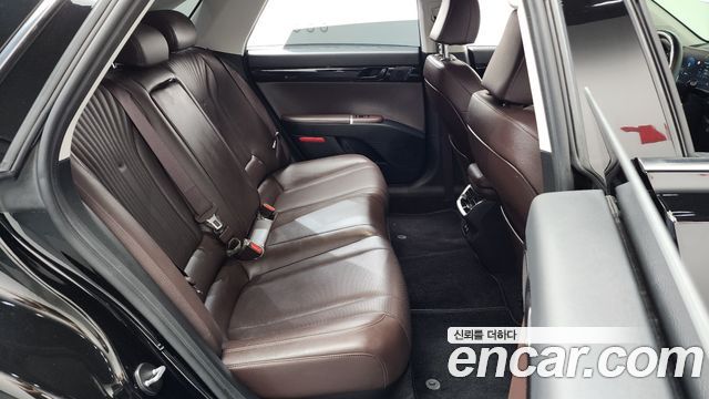 Hyundai Grandeur (GN7) 2,5 Gasoline 2WD Premium 2023 — фото 15
