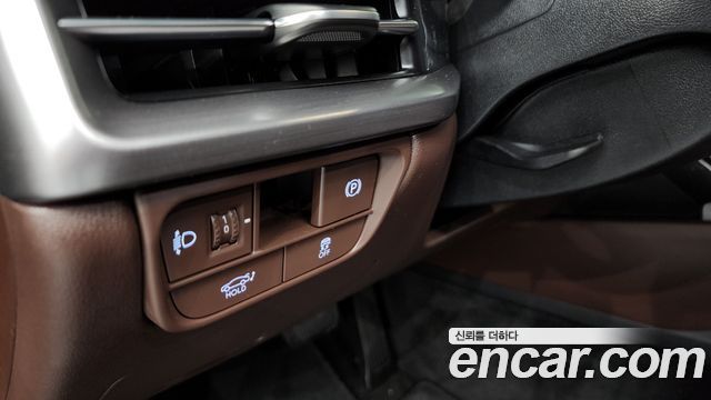 Hyundai Grandeur (GN7) 2,5 Gasoline 2WD Premium 2023 — фото 24