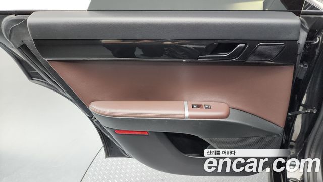 Hyundai Grandeur (GN7) 2,5 Gasoline 2WD Premium 2023 — фото 31