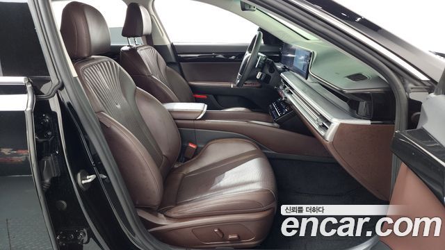 Hyundai Grandeur (GN7) 2,5 Gasoline 2WD Premium 2023 — фото 32