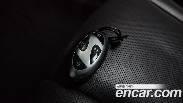 Hyundai Grandeur (GN7) 2,5 Gasoline 2WD Premium 2023 — фото 40