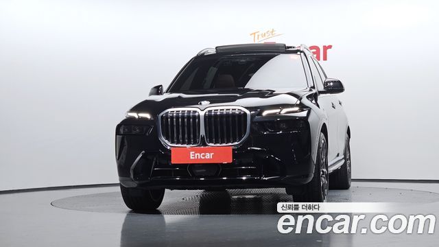 BMW X7 (G07) xDrive 40i M Sport 6STR 2024 — фото 3