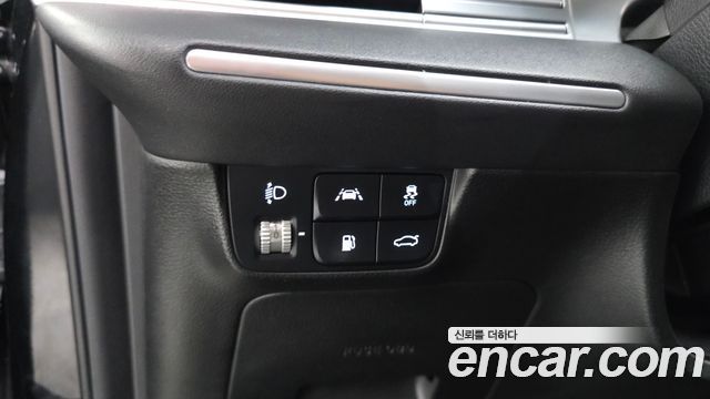 Hyundai Grandeur (IG) 3.0 LPi Rent Car Premium 2022 — фото 19