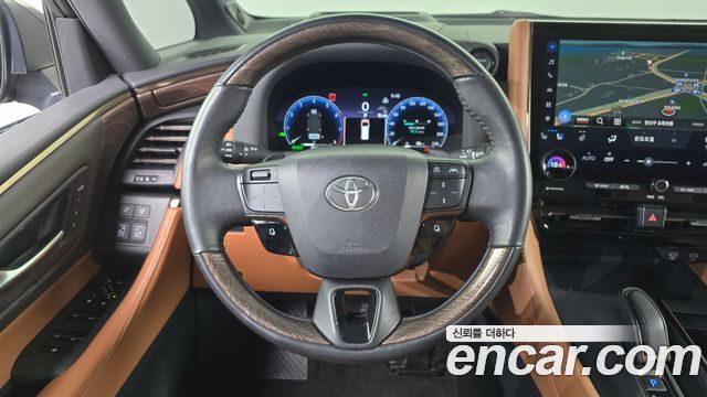 Toyota Alphard (IV) 2.5 HEV Executive AWD 2024 — фото 13