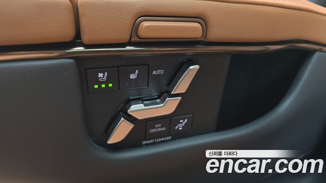 Toyota Alphard (IV) 2.5 HEV Executive AWD 2024 — фото 19