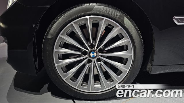 BMW 7 Series (F01) 750Li 2013 — фото 5