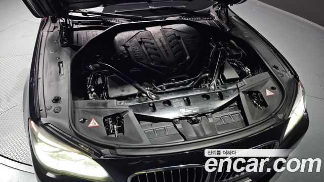BMW 7 Series (F01) 750Li 2013 — фото 6