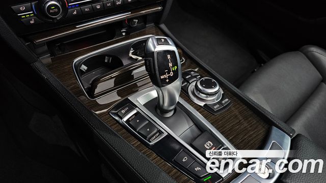 BMW 7 Series (F01) 750Li 2013 — фото 9
