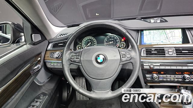 BMW 7 Series (F01) 750Li 2013 — фото 13