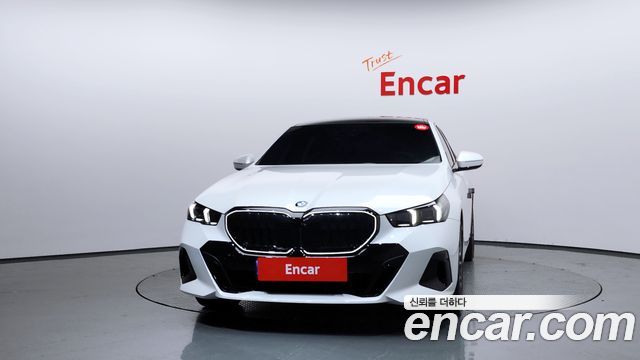 BMW 5 Series (G60) 530i xDrive M Sport Pro Special Edition 2026 — фото 3