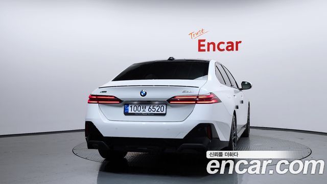 BMW 5 Series (G60) 530i xDrive M Sport Pro Special Edition 2026 — фото 4