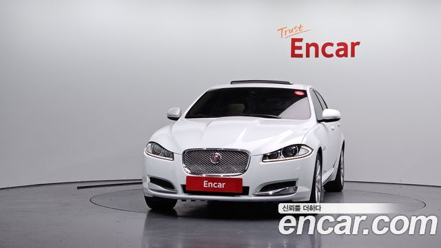 Jaguar XF 2.2D Premium X250 2015 — фото 3