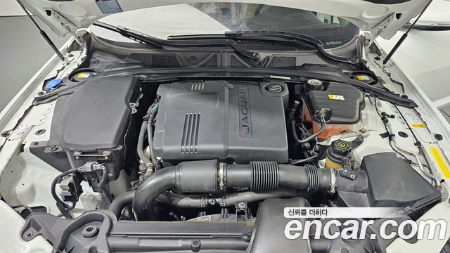 Jaguar XF 2.2D Premium X250 2015 — фото 6