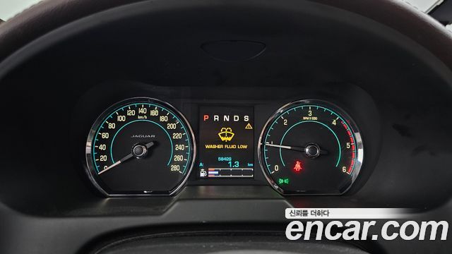 Jaguar XF 2.2D Premium X250 2015 — фото 8