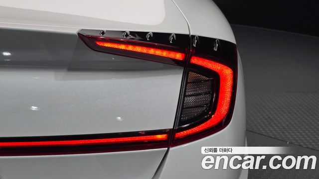 Hyundai Sonata (DN8) 1.6 Turbo Premium Family 2021 — фото 23