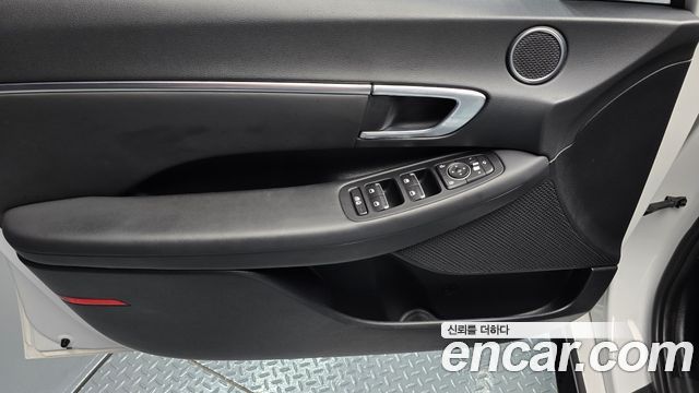 Hyundai Sonata (DN8) 1.6 Turbo Premium Family 2021 — фото 24