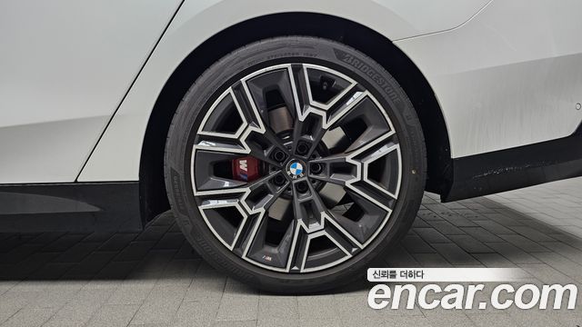 BMW 5 Series (G60) 530i xDrive M Sport Pro Special Edition 2026 — фото 21