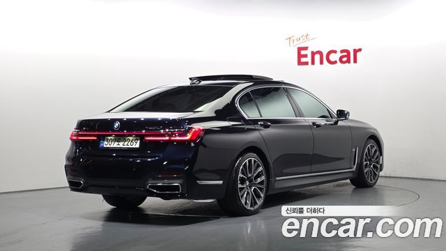 BMW 7 Series (G11) 740Li xDrive M Sport Package 2021 — фото 2