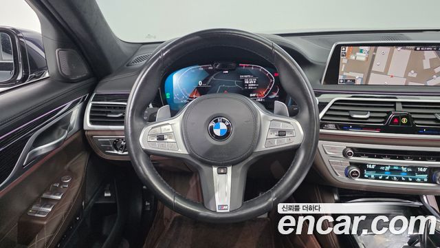 BMW 7 Series (G11) 740Li xDrive M Sport Package 2021 — фото 14