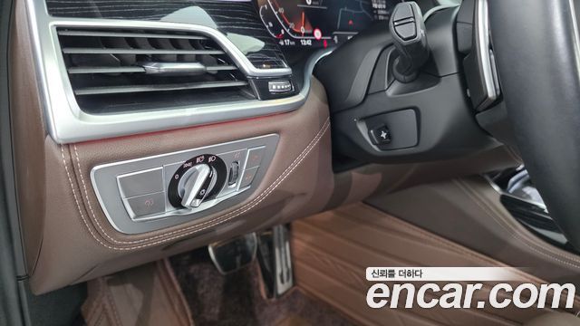 BMW 7 Series (G11) 740Li xDrive M Sport Package 2021 — фото 19