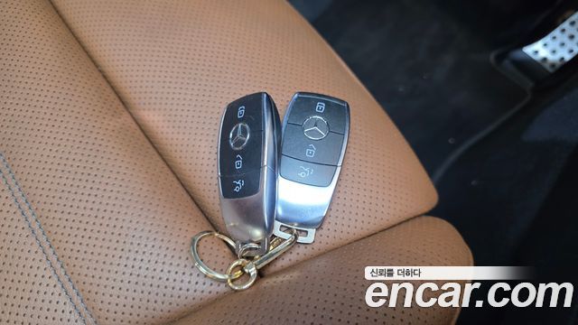 Mercedes-Benz GLC-Class (X253) GLC300 4MATIC 2022 — фото 16