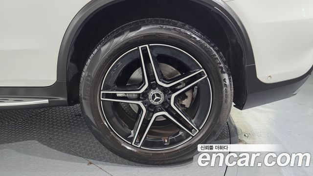 Mercedes-Benz GLC-Class (X253) GLC300 4MATIC 2022 — фото 21