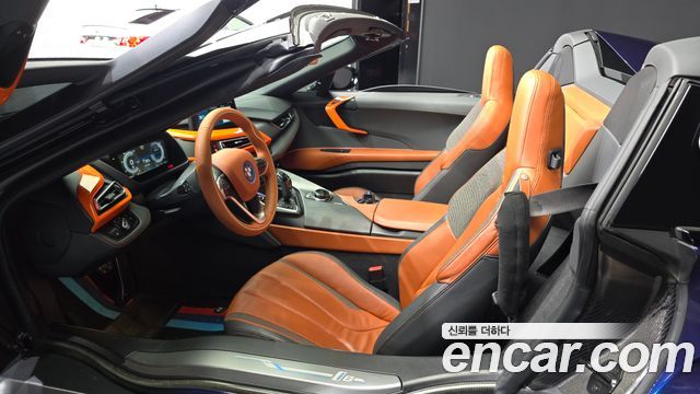 BMW i8 Roadster 2019 — фото 10