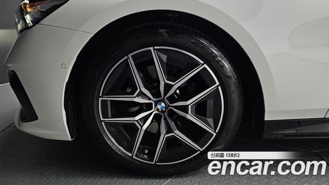 BMW 5 Series (G60) 523d xDrive M Sport 2025 — фото 5