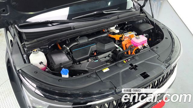 Kia Carnival (IV) HEV 4-Seater Hi Limousine Signature 2025 — фото 6