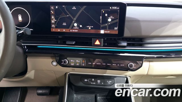 Kia Carnival (IV) HEV 4-Seater Hi Limousine Signature 2025 — фото 13