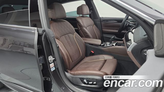 BMW 6 Series GT (G32) 630i xDrive M Sport 2024 — фото 12