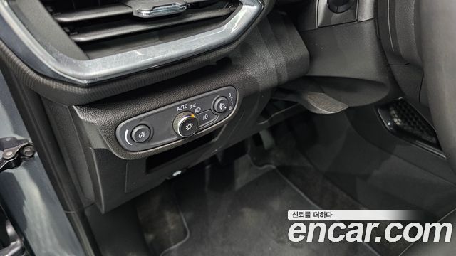 Chevrolet Trailblazer 1.3 Turbo 2WD Premier 2022 — фото 17