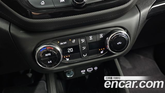 Chevrolet Trailblazer 1.3 Turbo 2WD Premier 2022 — фото 27