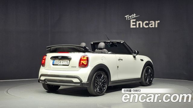 MINI Cooper Convertible Classic Third Generation 2024 — фото 2