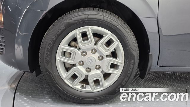 Hyundai Staria L3.5 Cargo 5-Seater Modern 2023 — фото 5