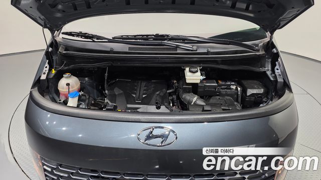 Hyundai Staria L3.5 Cargo 5-Seater Modern 2023 — фото 6