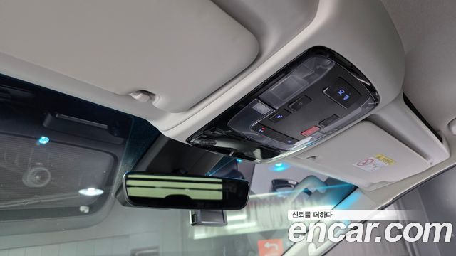 Hyundai Staria L3.5 Cargo 5-Seater Modern 2023 — фото 30