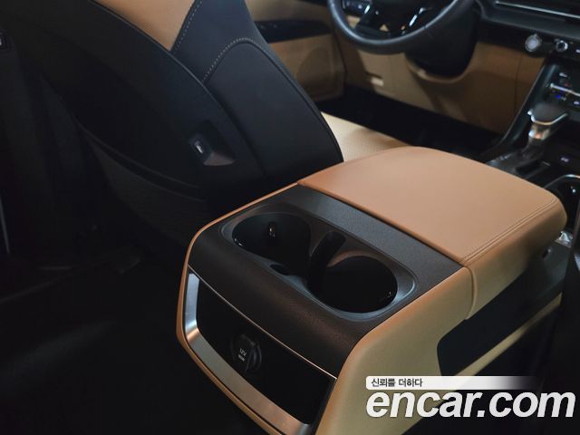 Kia Carnival (IV) Gasoline 9-Seater Prestige 2023 — фото 21