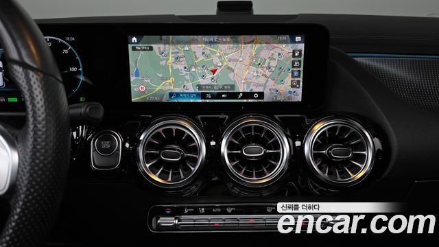 Mercedes-Benz EQA (H243) EQA250 AMG Package Plus 2022 — фото 12