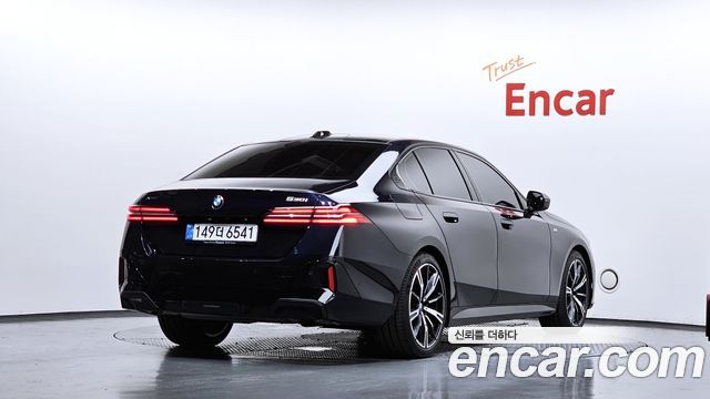 BMW 5 Series (G60) 530i xDrive M Sport 2025 — фото 2