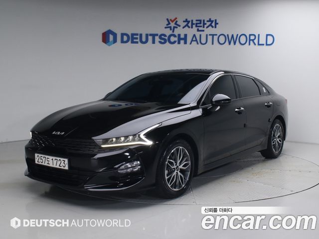 Kia K5 (III) 2.0 Prestige 2023 — фото 1
