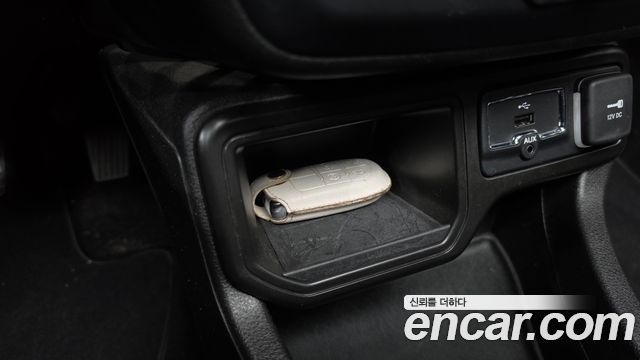 Jeep Renegade 1.6 Diesel Limited 2020 — фото 12